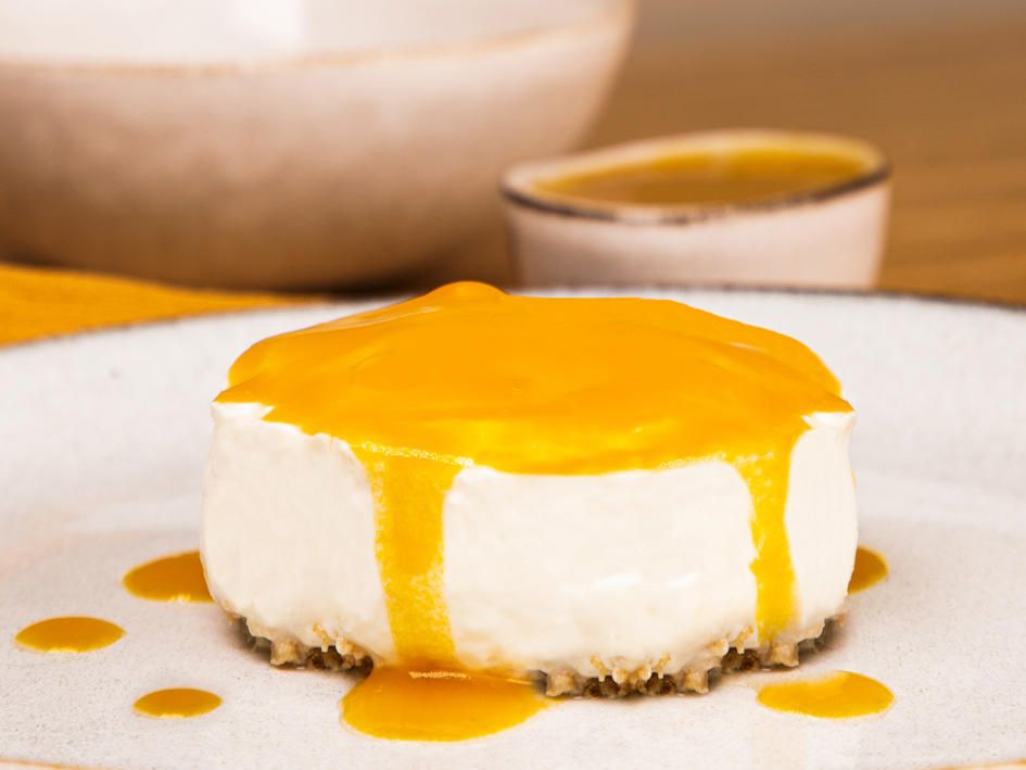 Cheesecake exotique ananas au coulis de mangue Cheesecake exotique ananas au coulis de mangue